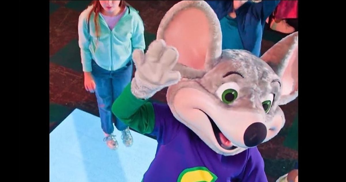 Chuck E Cheese Arrested in Florida on Credit Card Fraud Charges
