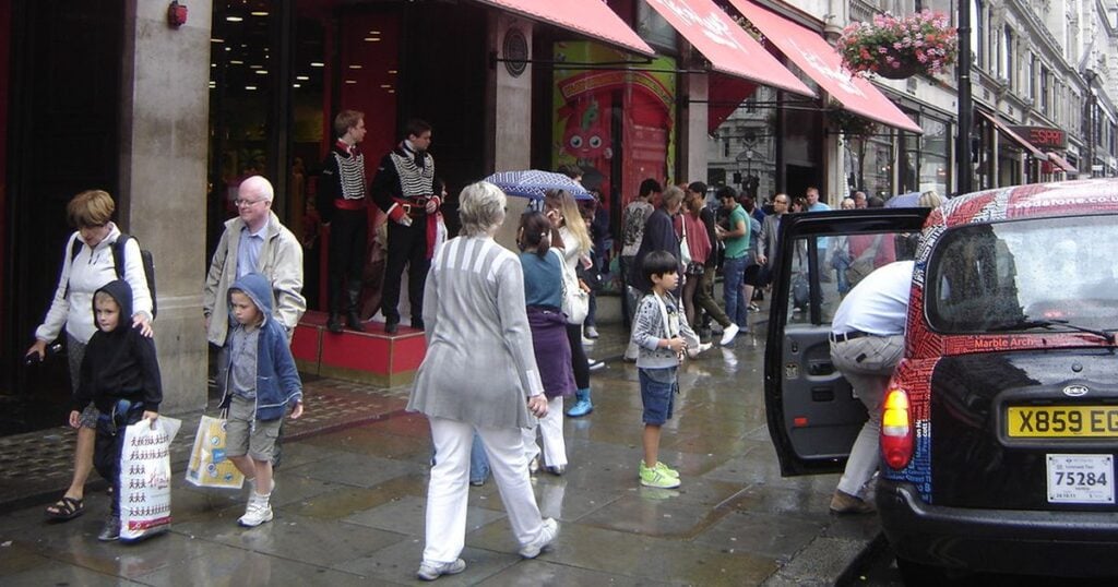 British Government Tells Business Owners Not To Post Pictures Of Shoplifters Because It Might Shame Them