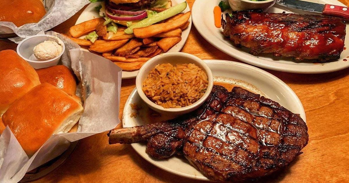 Major Restaurant Chain Gets Hit With Civil Rights Complaint Over Alleged DEI Oriented Hiring Practices